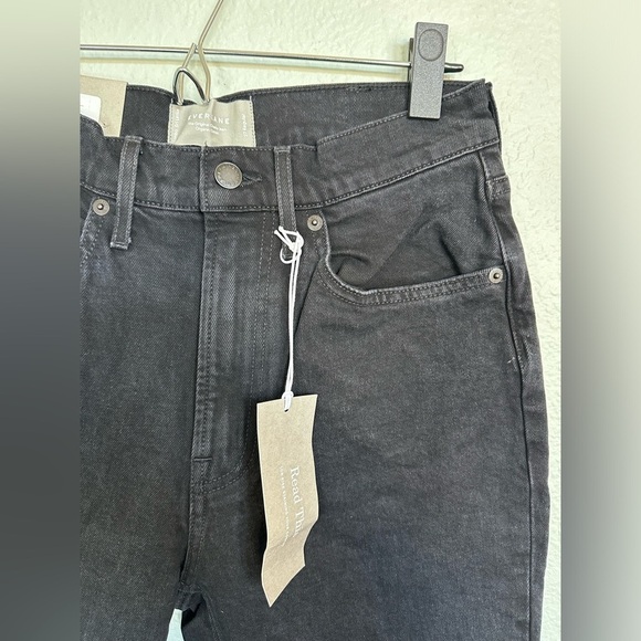 Everlane | The Original Cheeky® Jean - Picture 8 of 12